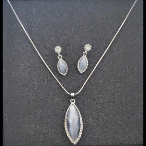 Vintage Necklace Earrings Set